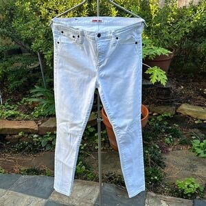 JOHNNY WAS “The Skinny Jean” Mid Rise Stretch White Jeans